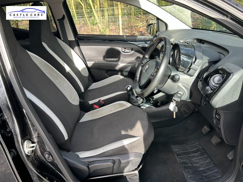 Toyota AYGO 1.0 VVT-i x-style Hatchback 5dr Petrol Manual Euro 6 (68 ps)